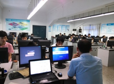 信息安全與管理專業(yè)中的計算機(jī)網(wǎng)絡(luò)技術(shù)開發(fā) 融合防護(hù)與創(chuàng)新